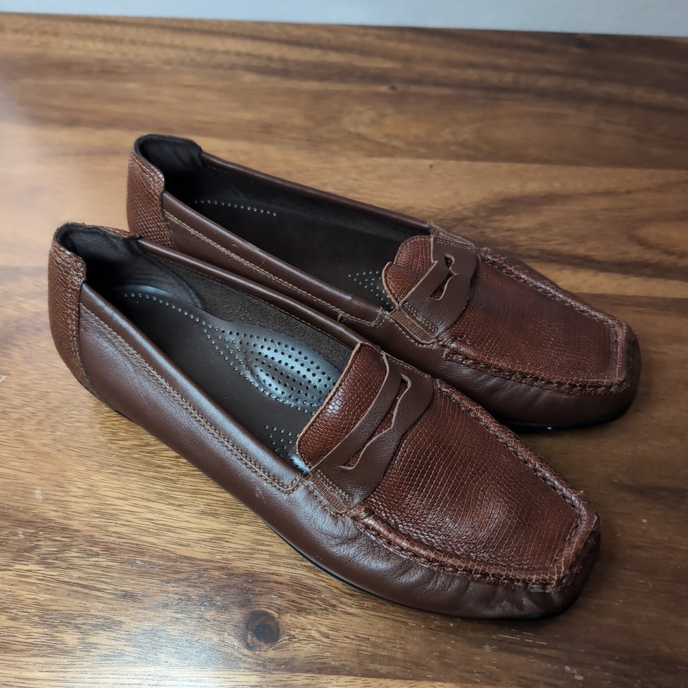 SAS Womens Penny Loafers Brown Leather Lizard Embossed Moc Toe Shoes Size 8 M